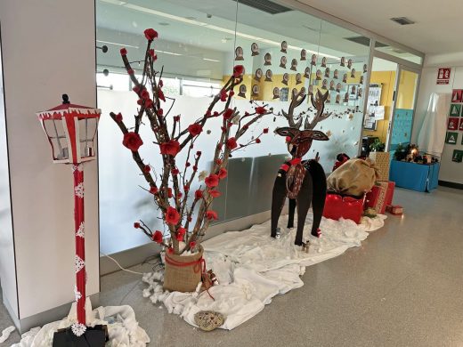 (Fotos) El Área de Salud de Menorca se llena de espíritu navideño con un concurso de decoración