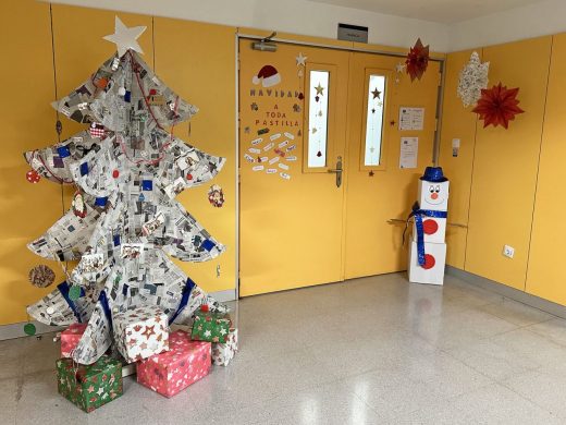 (Fotos) El Área de Salud de Menorca se llena de espíritu navideño con un concurso de decoración