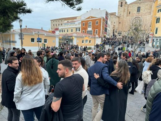 (Fotos) Multitudinario “tardeo” en Maó