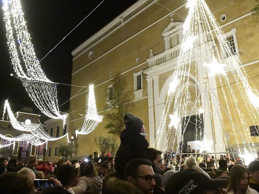 (Fotos) Maó ilumina la Navidad