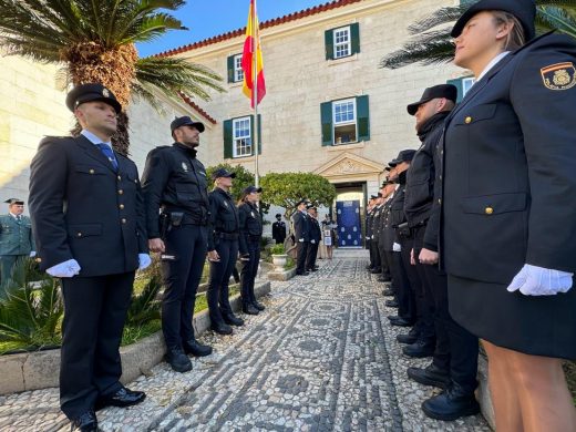 (Vídeo y fotos) La Policía Nacional de Menorca se suma a los festejos por los 200 años del cuerpo