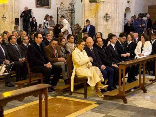 (Fotos y vídeos) Ciutadella revive su historia con los ‘tres tocs’ en el día de Sant Antoni