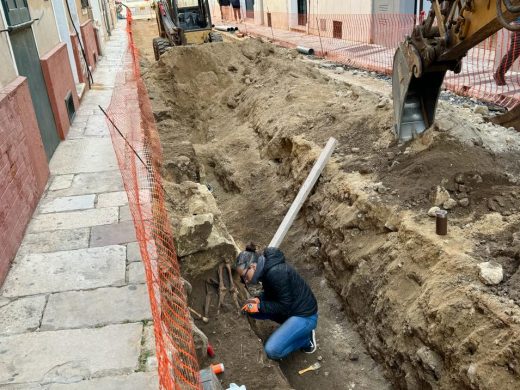 (Fotos) Avanza la excavación arqueológica en la calle Anuncivay