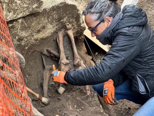 (Fotos) Avanza la excavación arqueológica en la calle Anuncivay