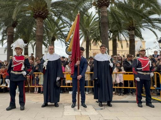 (Fotos y vídeos) Ciutadella revive su historia con los ‘tres tocs’ en el día de Sant Antoni