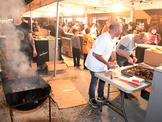 (Fotos) Menorca vive su víspera de Sant Antoni más animada