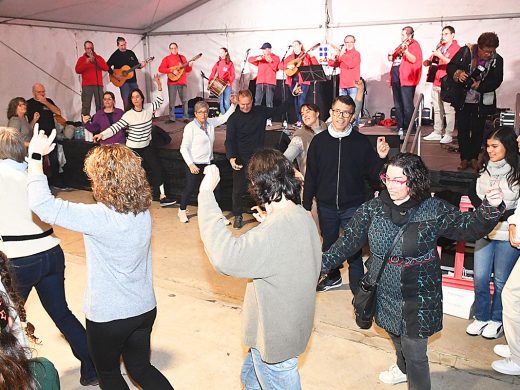 (Fotos) Menorca vive su víspera de Sant Antoni más animada