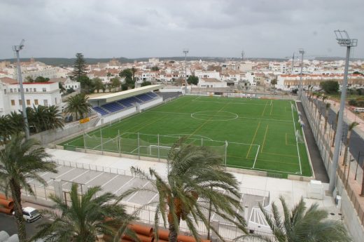 Estadi Maonès.