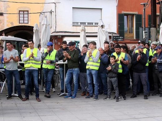 (Fotos) El campo menorquín se moviliza: así ha sido la ‘tractorada’