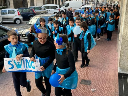 (Fotos) El carnaval llega a Maó con la rúa infantil