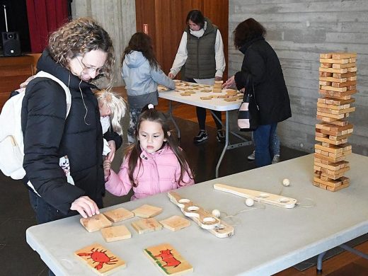 (Fotos) Sant Lluís celebra el Dia de les Illes Balears con juegos y talleres