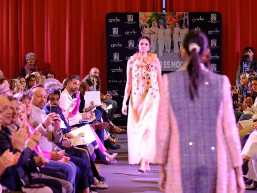 (Fotos) Alaior corona a Maria del Carme Vidal en el concurso de jóvenes diseñadores de moda