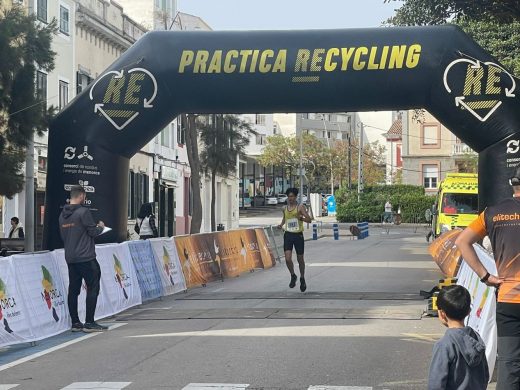 (Fotos) Cientos de personas disfrutan del deporte en el Corre-Mô