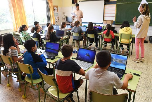 Profesores en un aula.