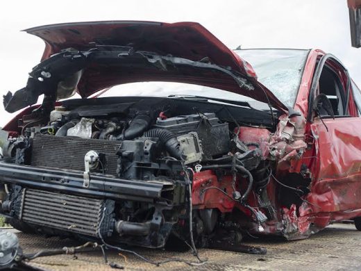 (Fotos) Accidente en el cruce de Ets Alocs: un herido tras el choque de dos vehículos