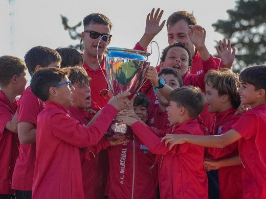 (Fotos) Son Marçal acoge la gran fiesta del fútbol base menorquín