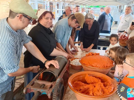 (Fotos) Sant Isidre en Ferreries: juegos rurales, embutidos y música