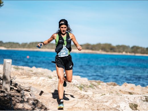 Antonie Guillon y Claire Bannwarth repiten como campeones de la Trail Menorca Camí de Cavalls