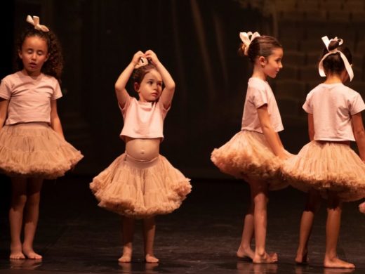 (Fotos) Ute Dahl muestra medio siglo de danza en Maó