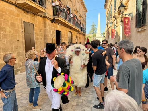 (Vídeos y fotos) S’Homo des be echa a andar