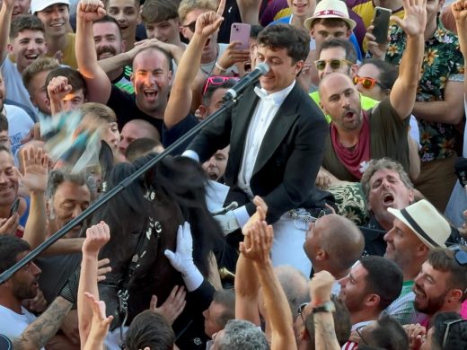 (Fotos) La colcada enfila hacia el Pla de Sant Joan