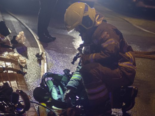 (Fotos) El fuego destruye una carpintería en Ferreries