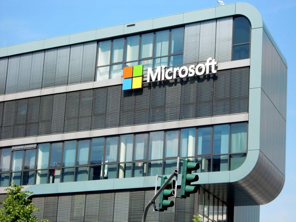 La incidencia de Microsoft ha afectado a diversos servicios en todo el mundo (Imagen de efes en Pixabay)