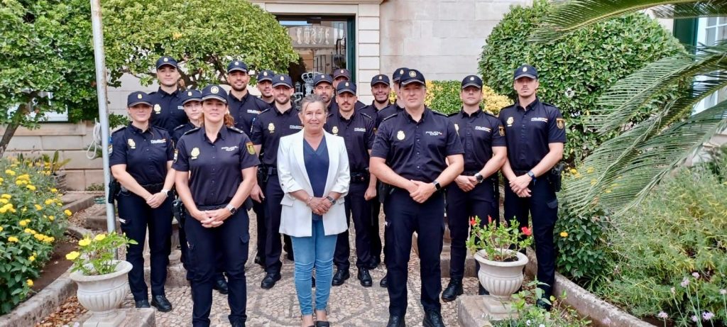 Presentación de los nuevos agentes en Maó (Foto: Policía Nacional)