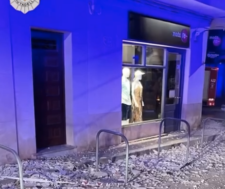 (Fotos) Desprendimiento de una fachada en Ciutadella