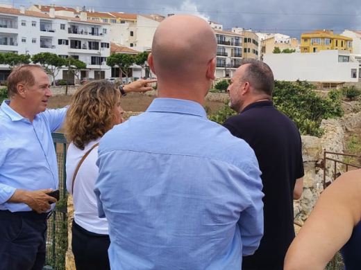 (Fotos) La ministra Teresa Ribera visita Menorca tras el devastador temporal