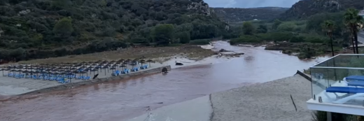 Cala en Porter tras el temporal.