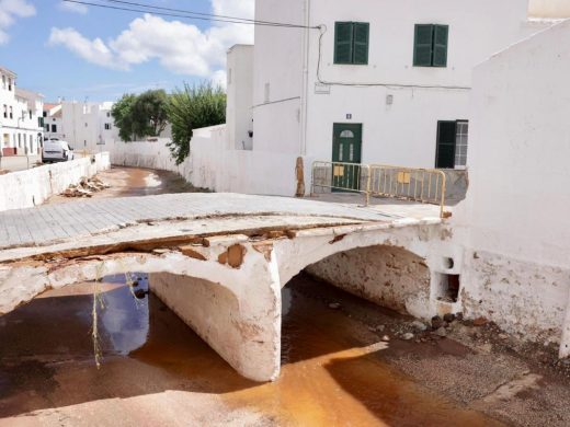 (Fotos) Marga Prohens habilitará ayudas para las zonas afectadas por la DANA en Menorca