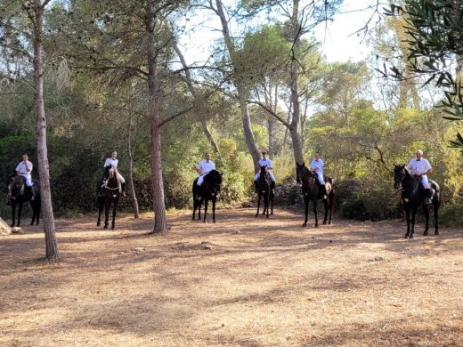 (Fotos) Binixems abre la puerta a Sant Llorenç con 32 caixers