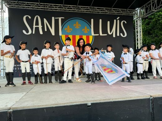 (Fotos) Los más pequeños arrancan las fiestas de Sant Lluís