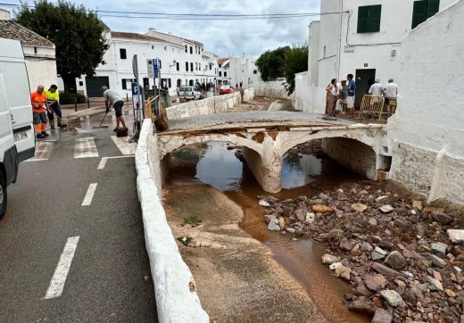 Es Mercadal aún intenta volver a la normalidad tras el paso del temporal