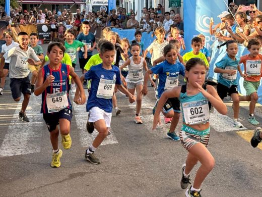 (Fotos) Álvaro Sabater y Maria Pallicer ganan las ‘curses d’estiu’ de Sant Climent