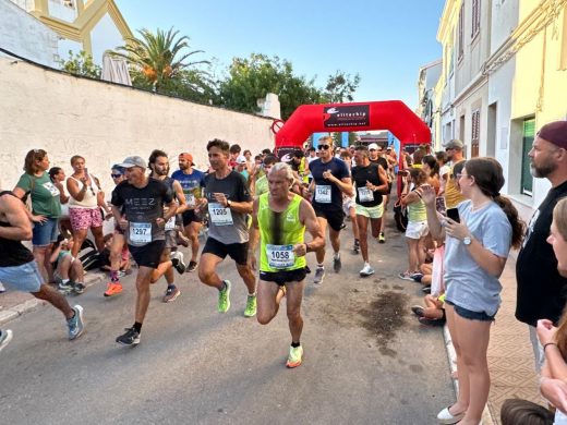 (Fotos) Álvaro Sabater y Maria Pallicer ganan las ‘curses d’estiu’ de Sant Climent