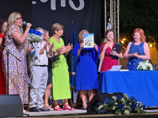 (Fotos) Los jubilados protagonizan el pregón de las fiestas de Sant Lluís