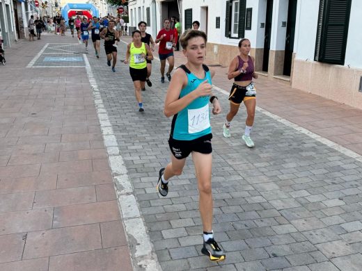 (Fotos) Maria Pallicer y Borja Coll ganan la ‘cursa’ en Sant Lluís