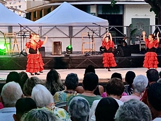 (Vídeos y fotos) Baile flamenco en las fiestas de Gràcia