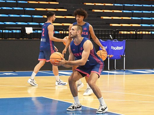 (Fotos) Primer entrenamiento del Hestia Menorca con los cinco nuevos jugadores