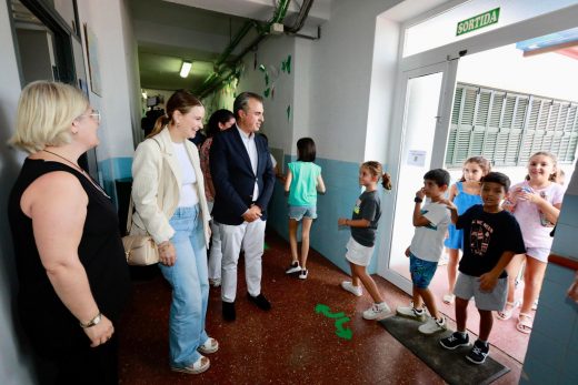 La presidenta y el conseller de Educación han visitado varios centros de Menorca.