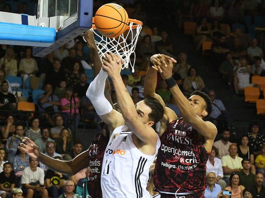 El Madrid de Llull conquista el Ciutat de Maó