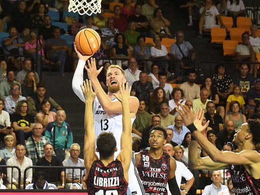 El Madrid de Llull conquista el Ciutat de Maó