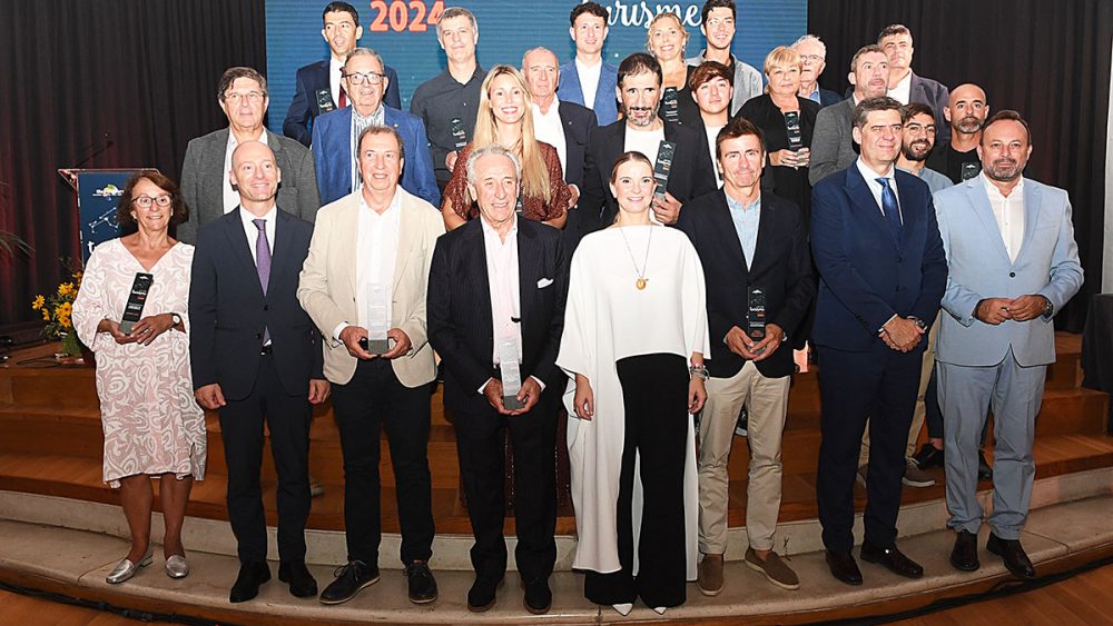 Foto de familia de los premiados (Fotos: Tolo Mercadal)