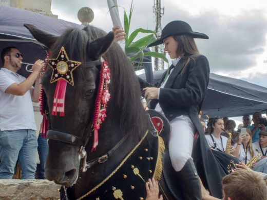 (Fotos) Monte Toro abraza a Sant Nicolau