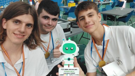 El equipo NotAPi llevará a Menorca a la final internacional de robótica en Izmir.