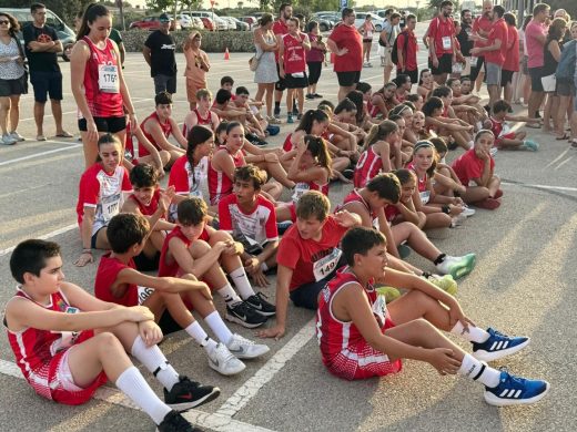 (Fotos) Adrián Guirado y Maria Pallicer mandan en la carrera de Gràcia