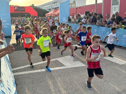 (Fotos) Adrián Guirado y Maria Pallicer mandan en la carrera de Gràcia