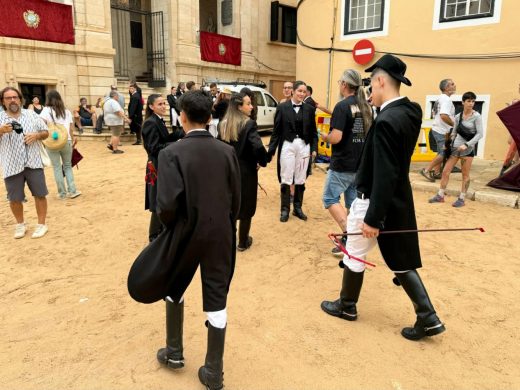 (Fotos y vídeos) Devoción por la Mare de Déu de Gràcia